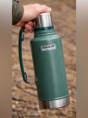 Stanley classic Aladdin Stanley Thermos vacuum insulated bottle x-large 2 quart